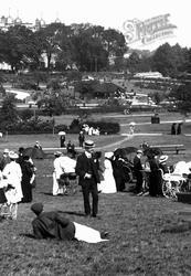 The Public In Valley Gardens 1907, Harrogate
