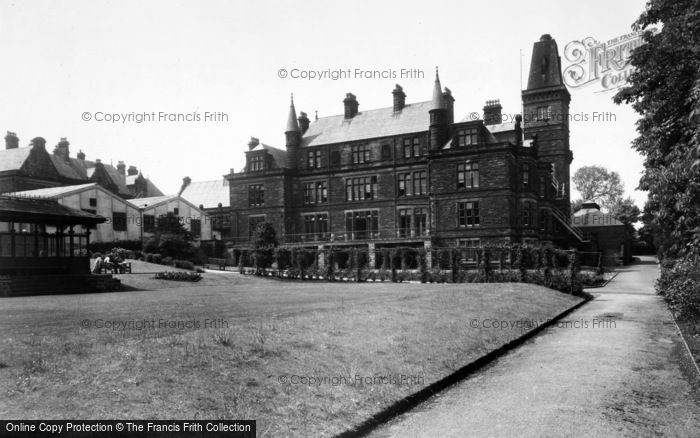 Photo of Harrogate, The Royal Bath Hospital c.1960
