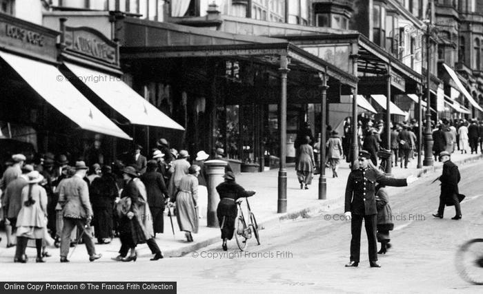 Photo of Harrogate, Traffic Policeman 1923
