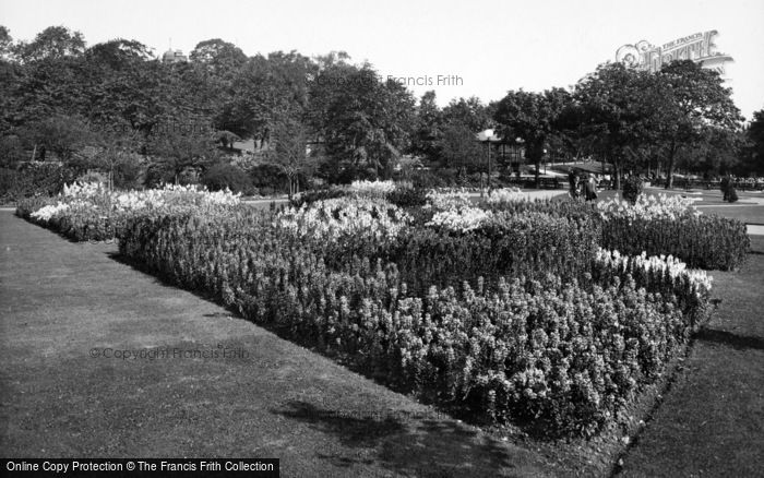 Photo of Harrogate, Valley Gardens 1928