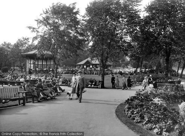 Photo of Harrogate, Valley Gardens, Bandstand And Tea House 1928
