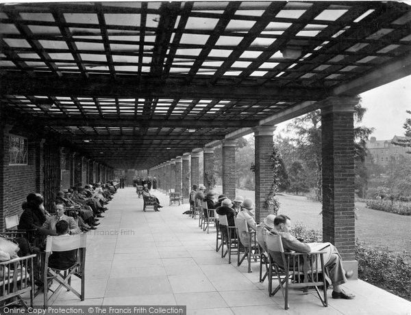 Photo of Harrogate, Valley Gardens Colonnade 1934