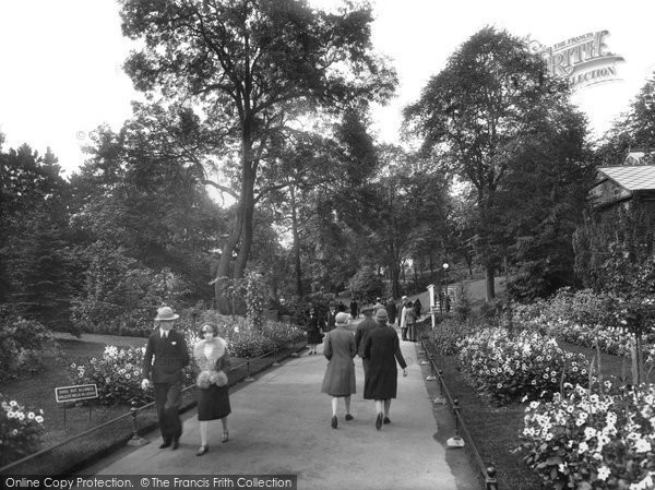 Photo of Harrogate, Valley Gardens Entrance 1928