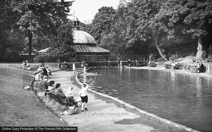 Photo of Harrogate, Valley Gardens Paddling Pool c.1955