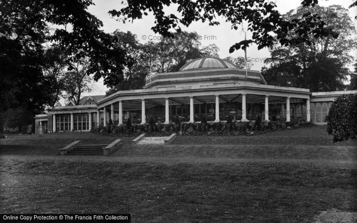 Photo of Harrogate, Valley Gardens Tea Pavilion 1934