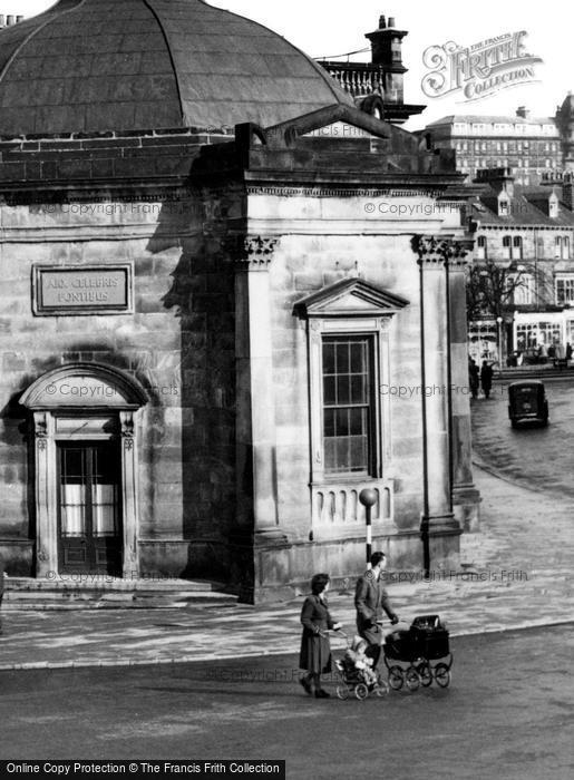 Photo of Harrogate, Young Family c.1955