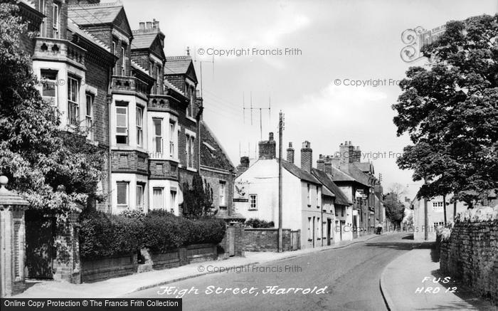 Photo of Harrold, High Street c.1960