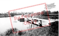 The Weirs c.1960, Harrold