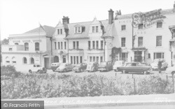 King's Head Hotel c.1960, Harrow On The Hill