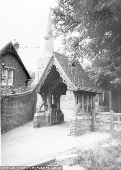 Photo of Harrow On The Hill, St Mary's Church And Lych Gate c.1960