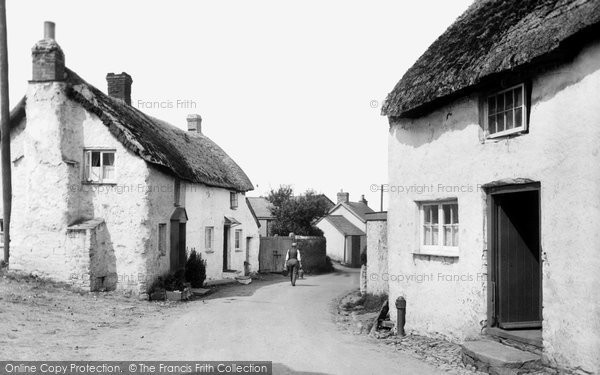 Photo of Hartland, Cottages 1929