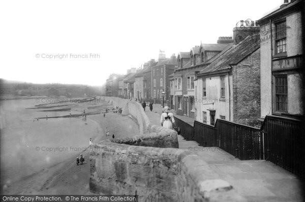 Photo of Hartlepool, Sea Wall 1914