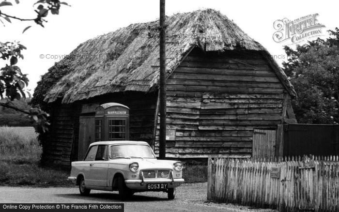 Photo of Hartley Wespall, Old Thatched Barn c.1960