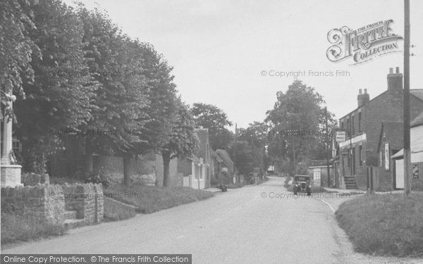 Photo of Harwell, Memorial And Almshouses, High Street c.1955