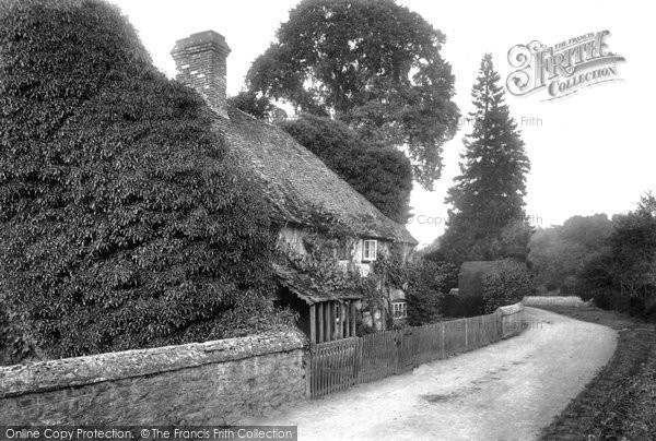Photo of Hascombe, Old Cottages 1908