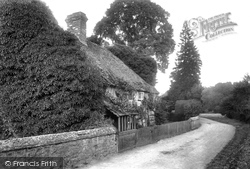 Old Cottages 1908, Hascombe