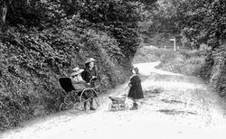 Girls And Prams 1907, Haslemere