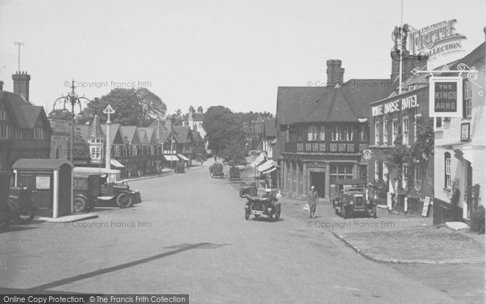 Photo of Haslemere, High Street 1927