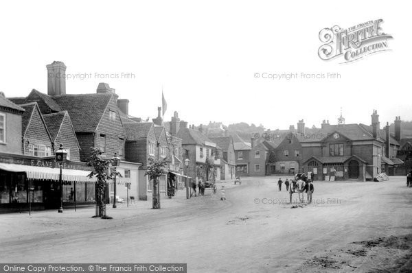 Photo of Haslemere, High Street And Town Hall 1901