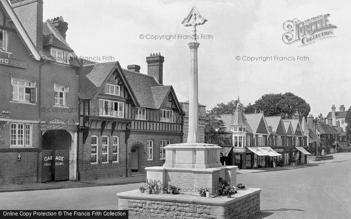 Photo of Haslemere, High Street And War Memorial 1921