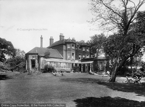 Photo of Haslemere, Oaklands Hotel 1927