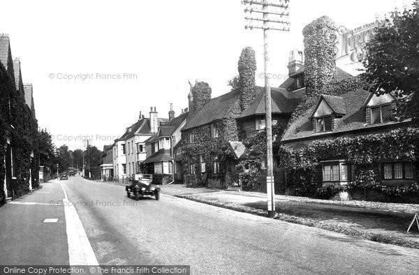 Photo of Haslemere, Upper High Street 1928