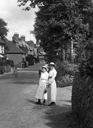 Women In Midhurst Road 1917, Haslemere