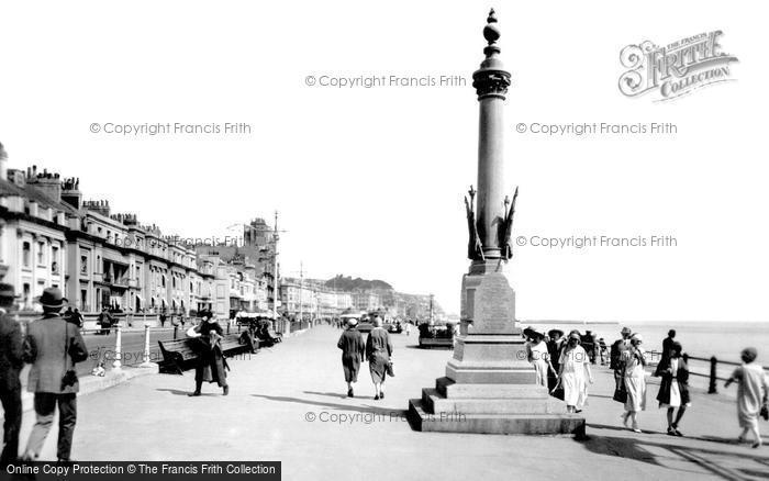 Photo of Hastings, Boer War Memorial, The Promenade 1925