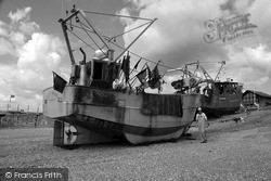 Fishing Boats 2004, Hastings