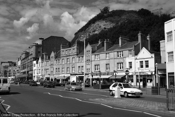 Photo of Hastings, Marine Parade Looking West 2004