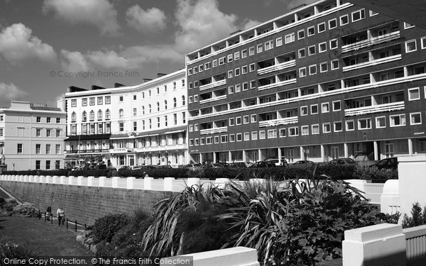Photo of Hastings, Robertson Terrace To The West 2004