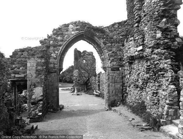 Photo of Hastings, The Castle 1925