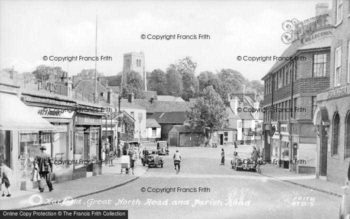 Photo of Hatfield, Great North Road And The Church c.1950