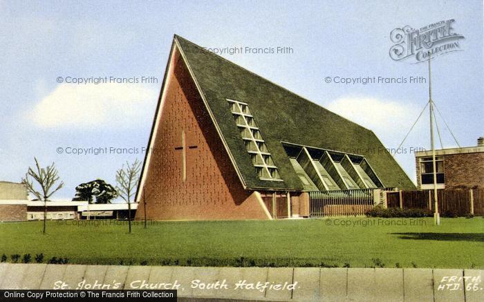 Photo of Hatfield, St John's Church c.1960