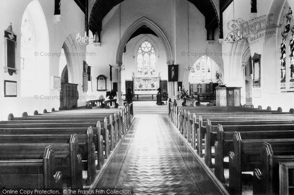 Photo of Hatfield, The Parish Church Interior c.1965