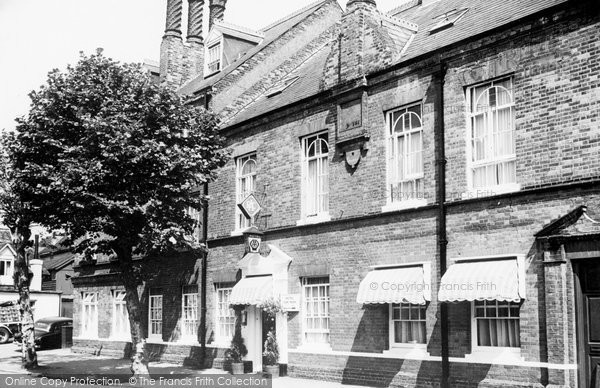 Photo of Hatfield, The Salisbury Hotel c.1955
