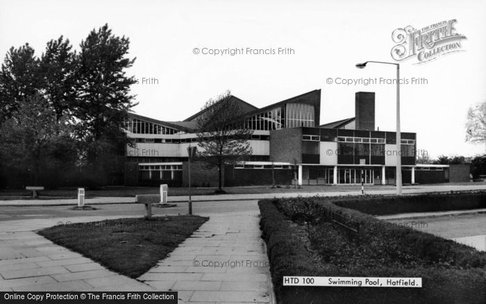 Photo of Hatfield, The Swimming Pool c.1965
