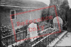 Churchyard, Little John's Grave 1932, Hathersage