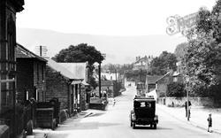 Main Road 1932, Hathersage