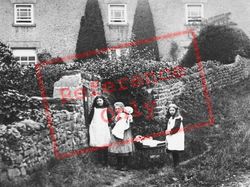 Hauxwell, Village Girls 1913, Hauxwell Moor