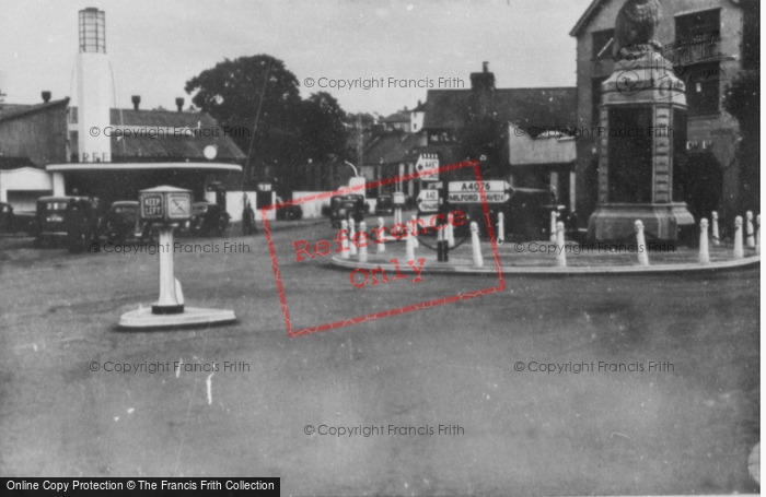 Photo of Haverfordwest, Carmarthen Road c.1950