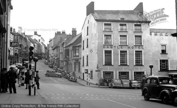 Photo of Haverfordwest, Castle Square 1950