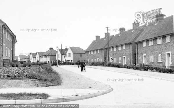 Photo of Haverhill, Helions Park Avenue c.1955