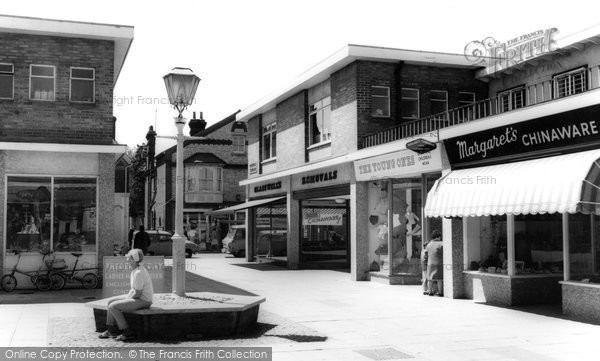 Photo of Haverhill, Queen's Square c.1965