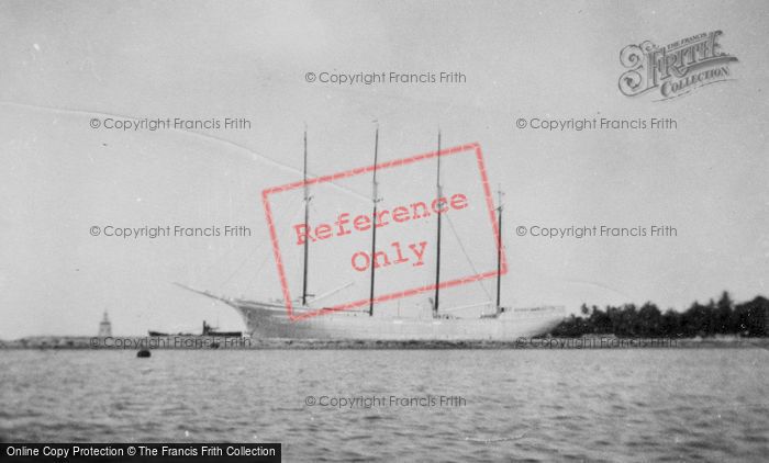 Photo of Hawaii, Honolulu, Harbour c.1935