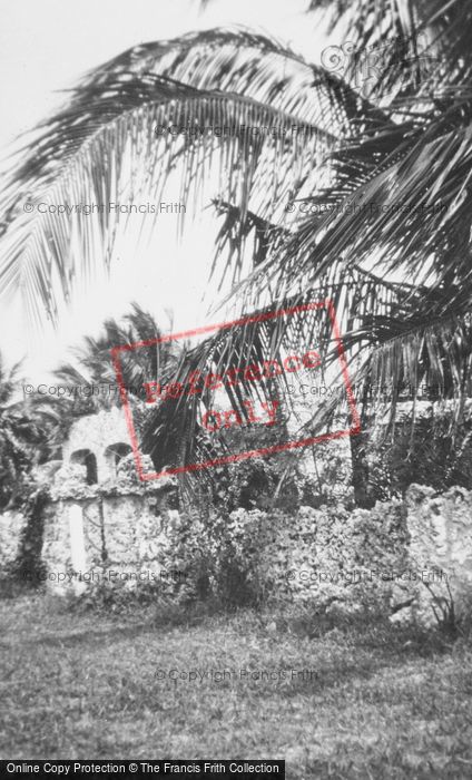 Photo of Hawaii, Honolulu, Ruins c.1935