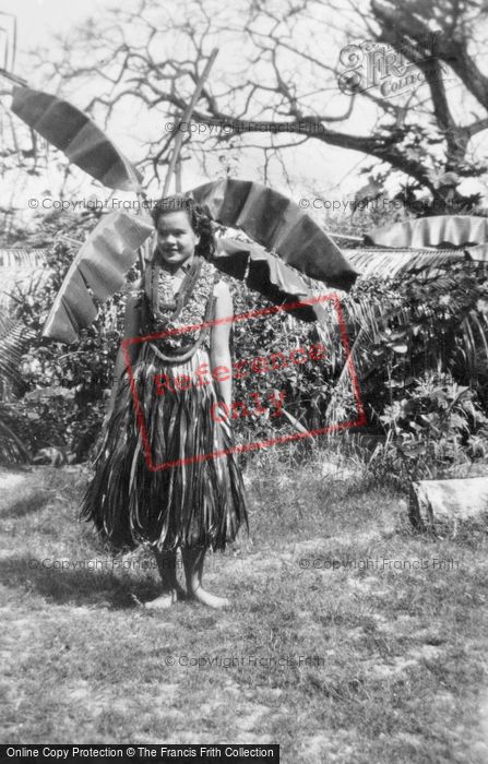 Photo of Hawaii, Lalani Hawaiian Village, Hula Girl c.1935