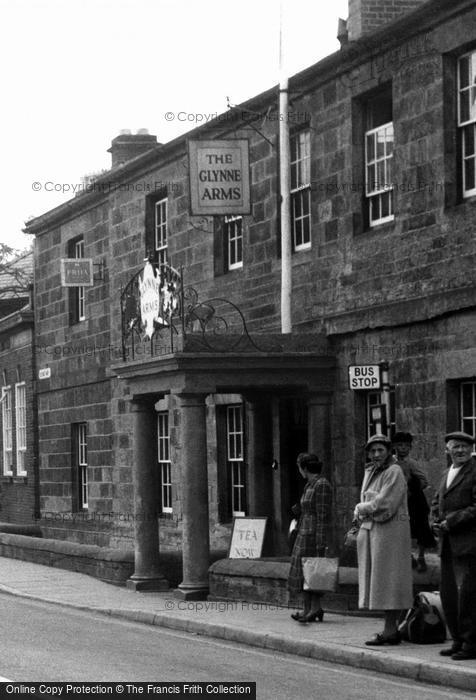 Photo of Hawarden, The Glynne Arms c.1955