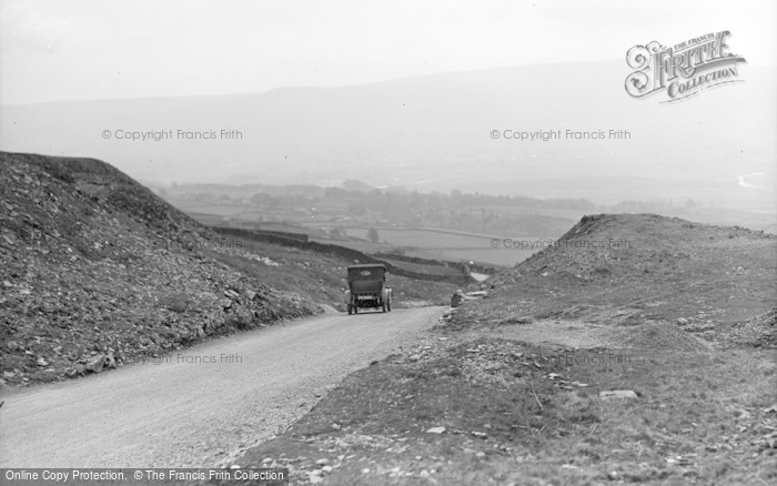 Photo of Hawes, Buttertubs Hill c.1932
