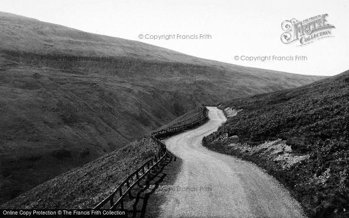 Photo of Hawes, Buttertubs Pass c.1955